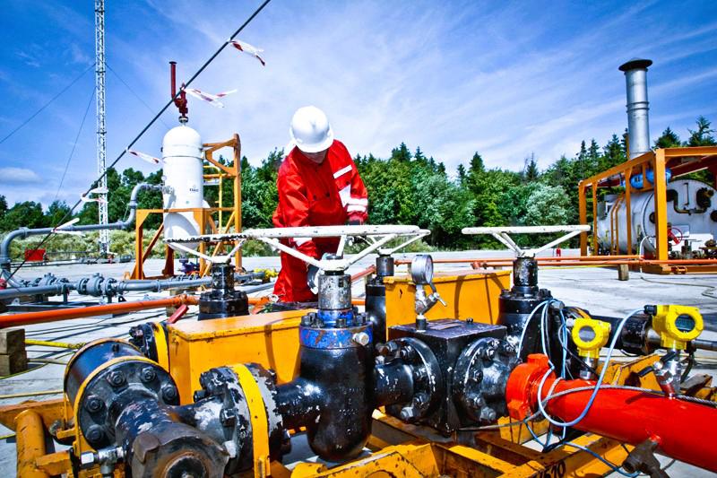 Wellhead operations